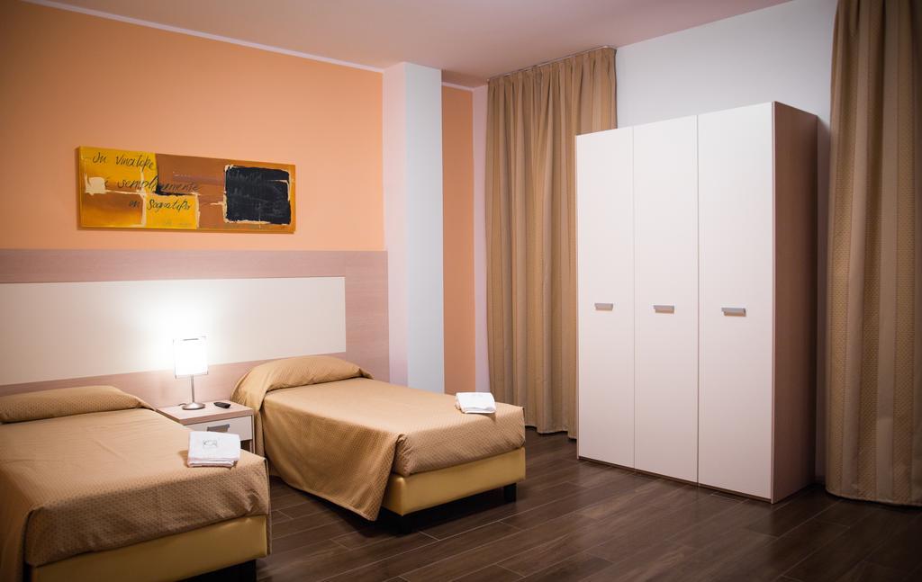 צ'זאנו מדרנו Groane Hotel Residence חדר תמונה