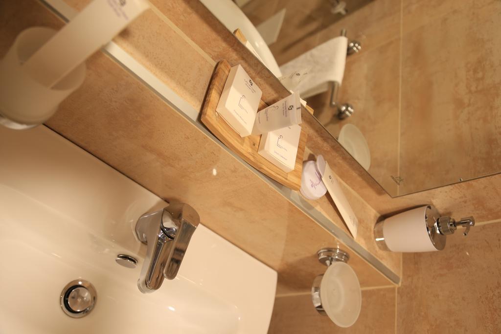 צ'זאנו מדרנו Groane Hotel Residence חדר תמונה