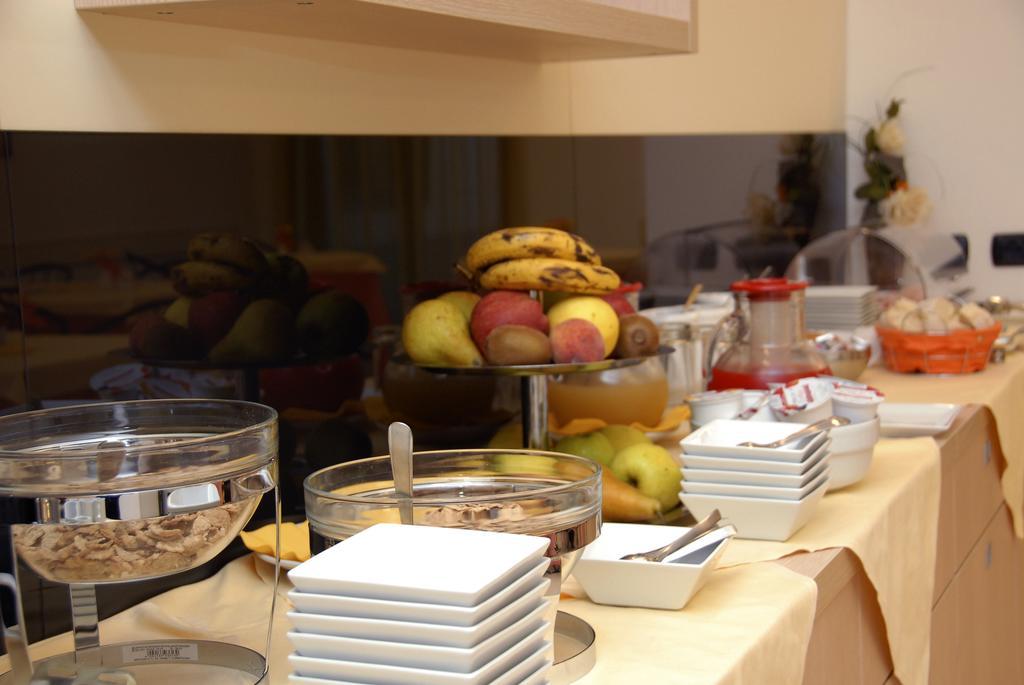 צ'זאנו מדרנו Groane Hotel Residence מראה חיצוני תמונה