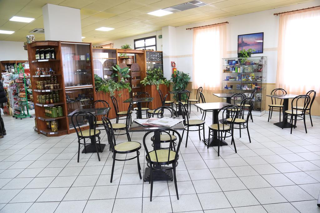 צ'זאנו מדרנו Groane Hotel Residence מראה חיצוני תמונה