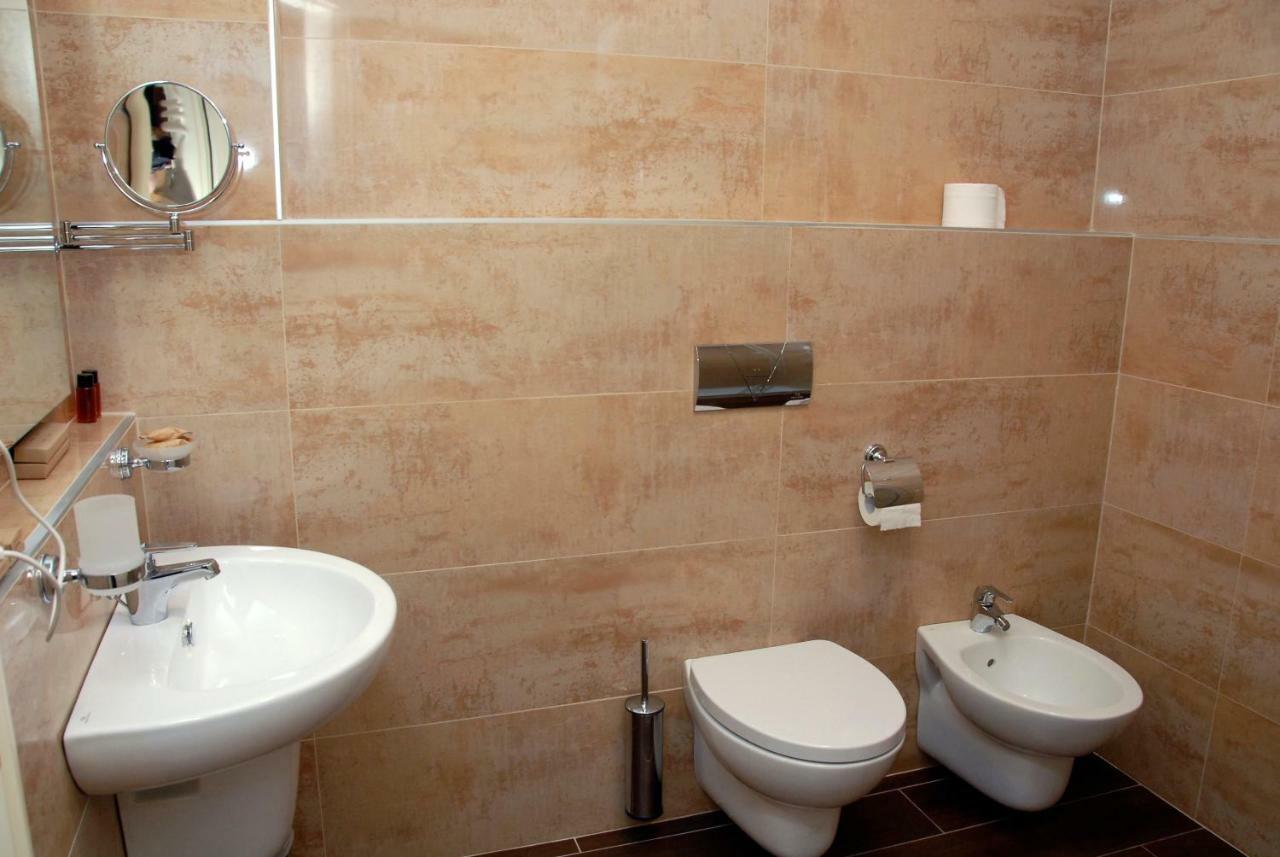 צ'זאנו מדרנו Groane Hotel Residence מראה חיצוני תמונה