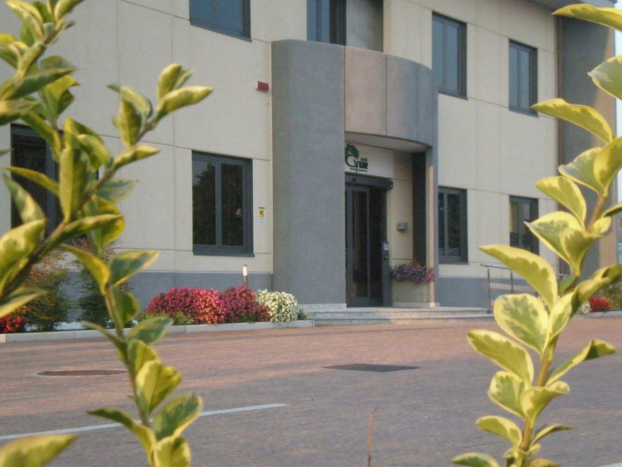 צ'זאנו מדרנו Groane Hotel Residence מראה חיצוני תמונה