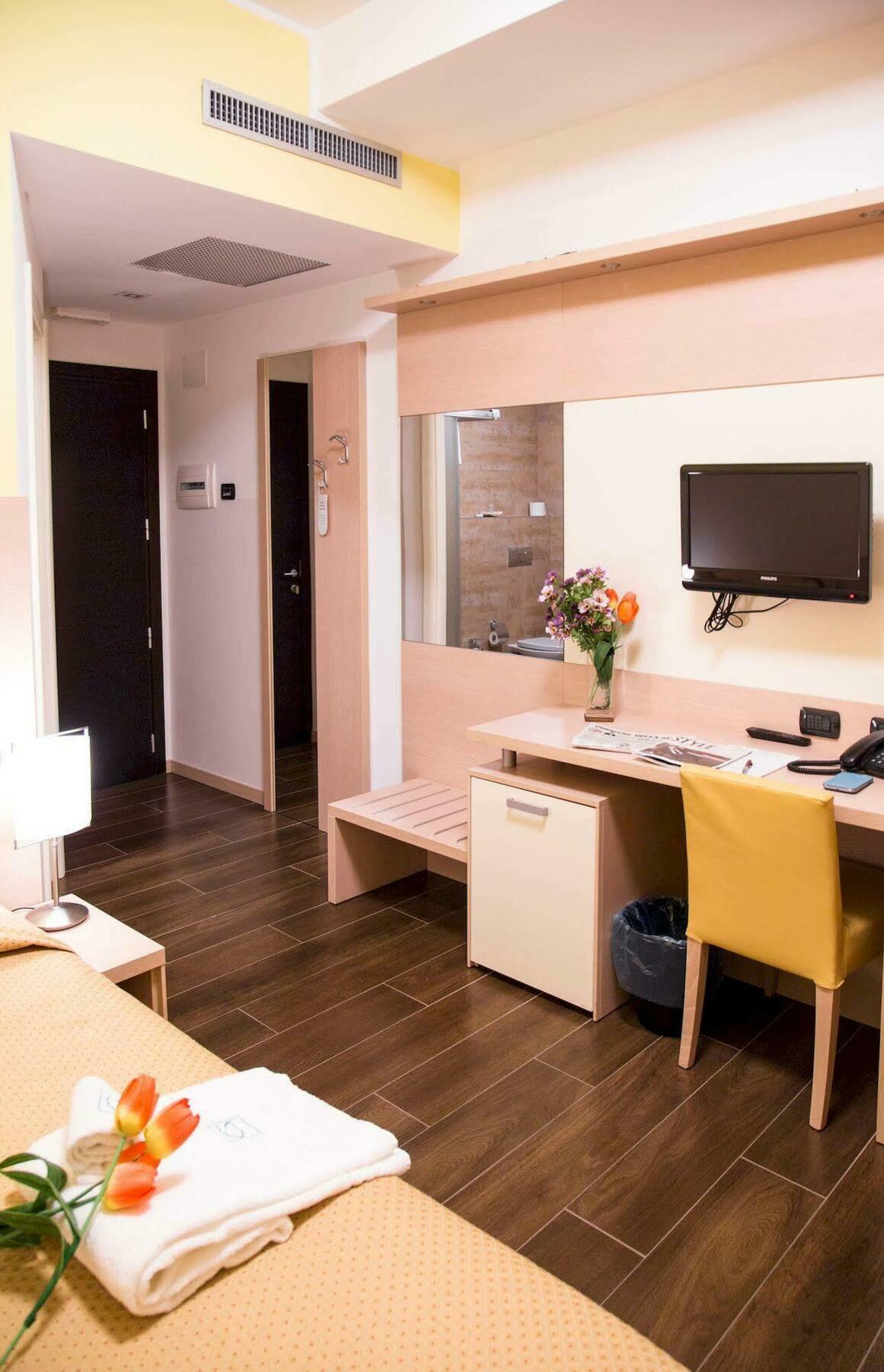 צ'זאנו מדרנו Groane Hotel Residence מראה חיצוני תמונה