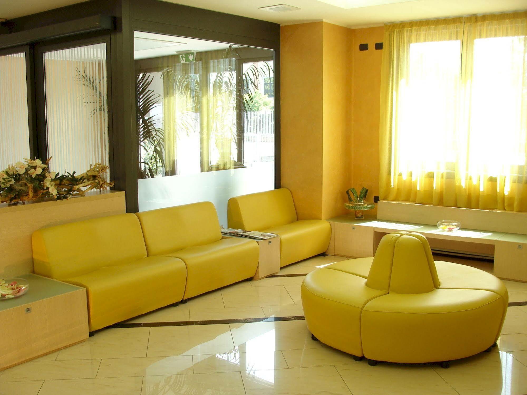 צ'זאנו מדרנו Groane Hotel Residence מראה חיצוני תמונה