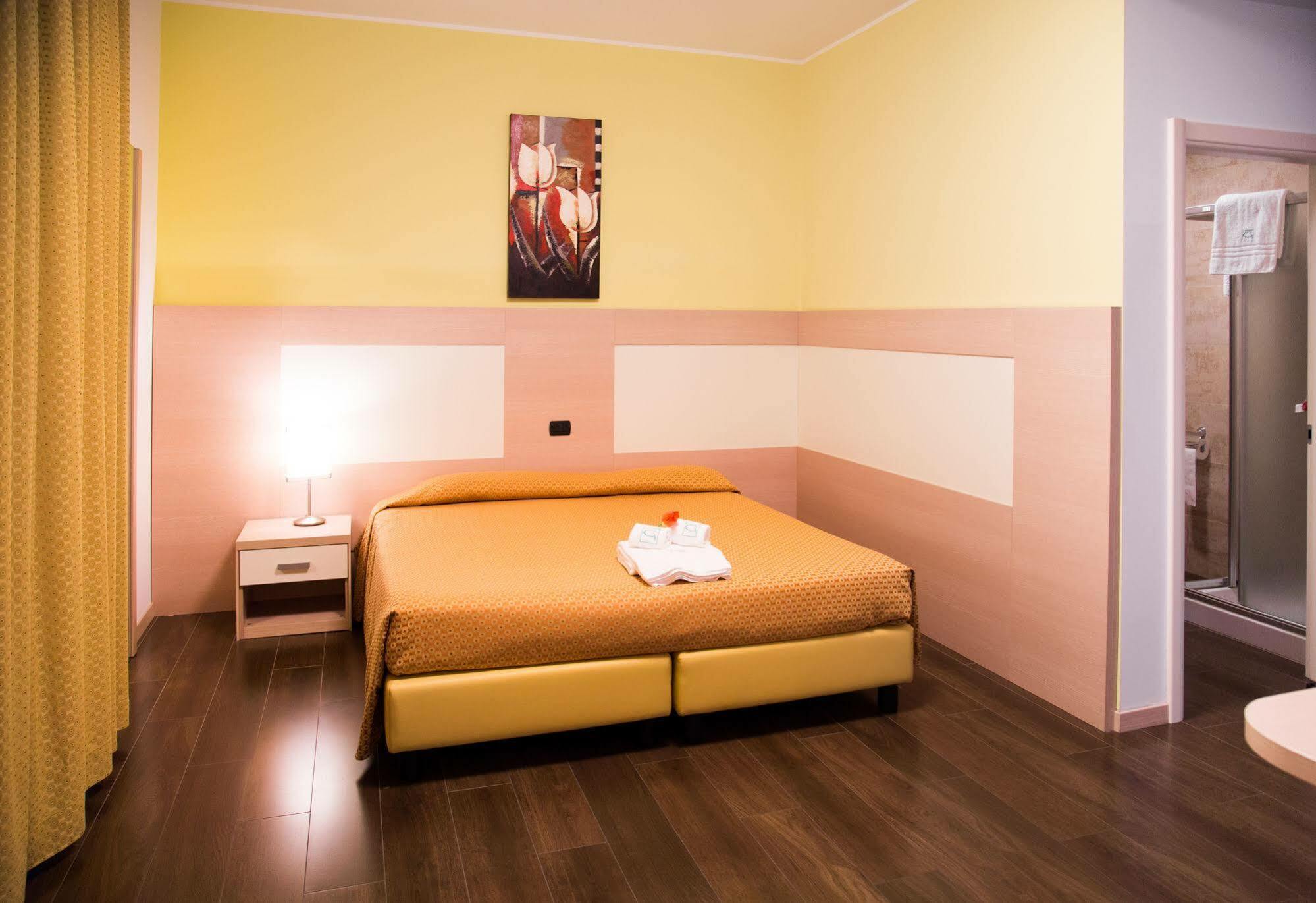 צ'זאנו מדרנו Groane Hotel Residence מראה חיצוני תמונה
