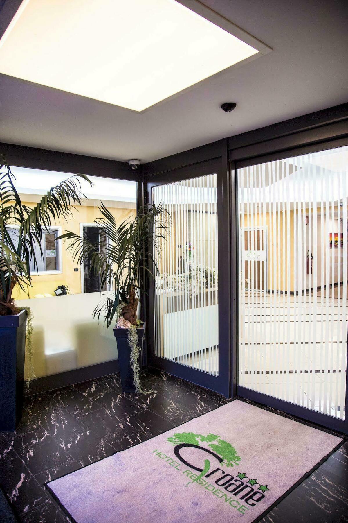 צ'זאנו מדרנו Groane Hotel Residence מראה חיצוני תמונה